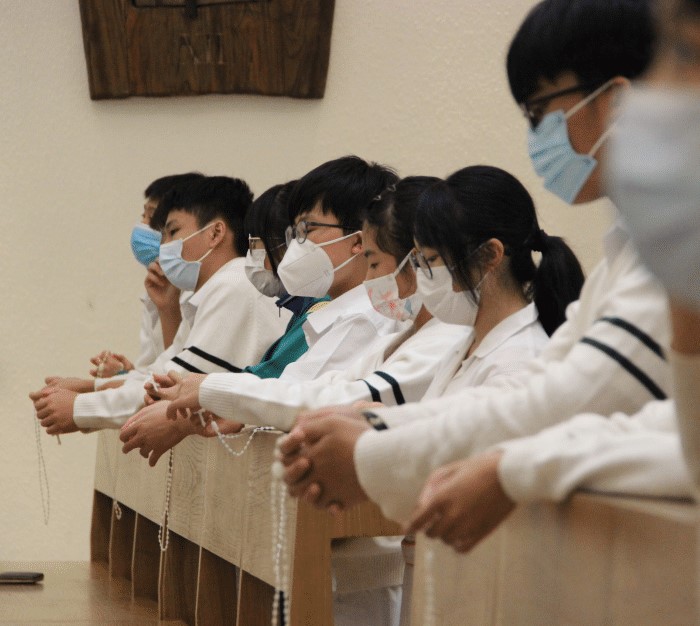 Prayers for peace: Macau’s Catholic schools answer Pope Francis’ call to pray the Rosary