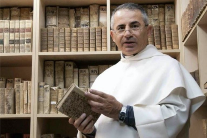 RESCUER OF ANCIENT BOOKS FROM ISIS/DAESH NOMINATED FOR AWARD
