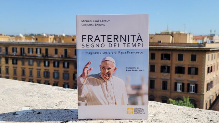 Papa desafia a superar religiosidade individual ou reduzida ao legalismo