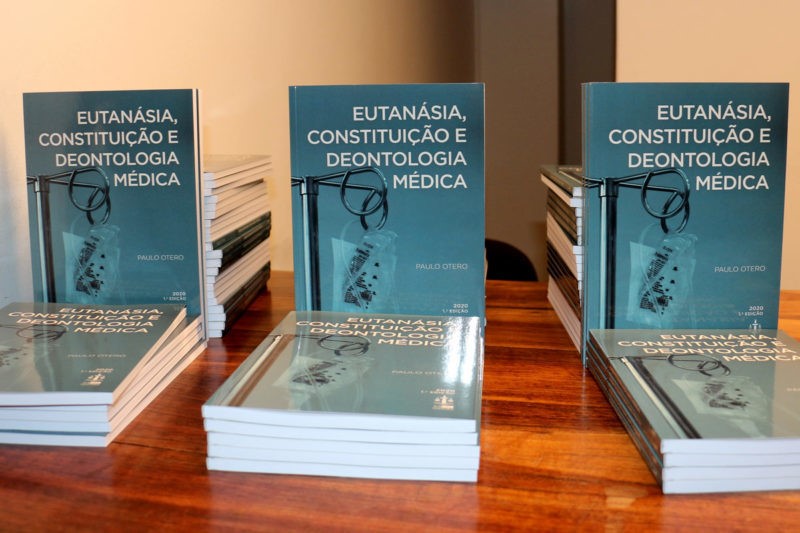 LIVRO “EUTANÁSIA, CONSTITUIÇÃO E DEONTOLOGIA MÉDICA”