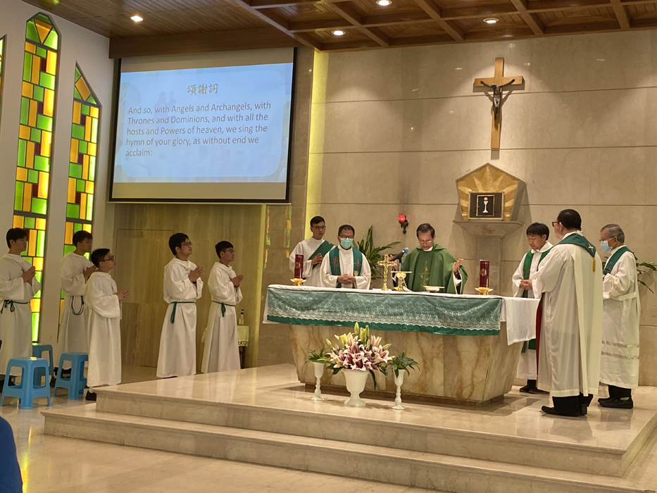 慈幼會總部東亞澳地區議員阮盛福神父代表總會長探訪粵華中學