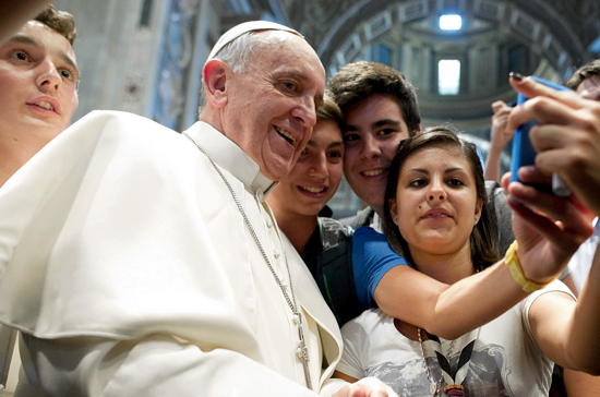 Pope Francis selfie