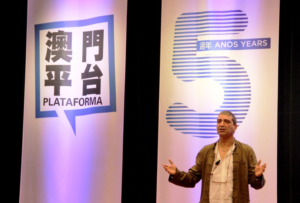 “AZUL”, “SABORES” E “GRANDE BAÍA”