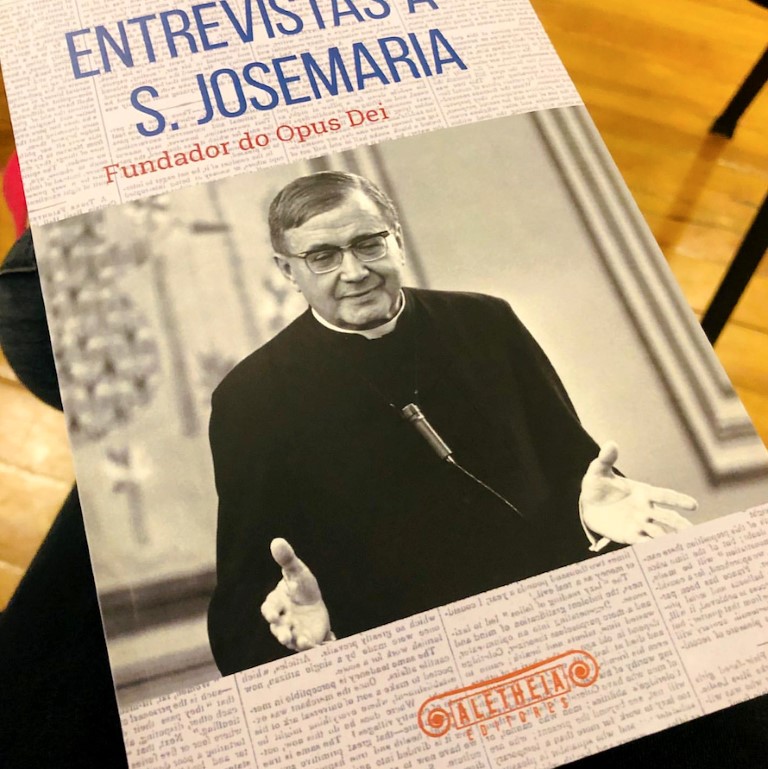 LIVRO “ENTREVISTAS A SÃO JOSEMARIA”