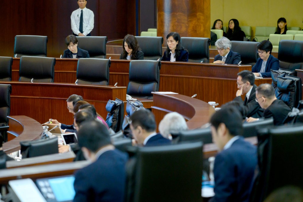 Apresentação breve sobre os trabalhos de recensão e adaptação da legislação previamente vigente em Macau (II)