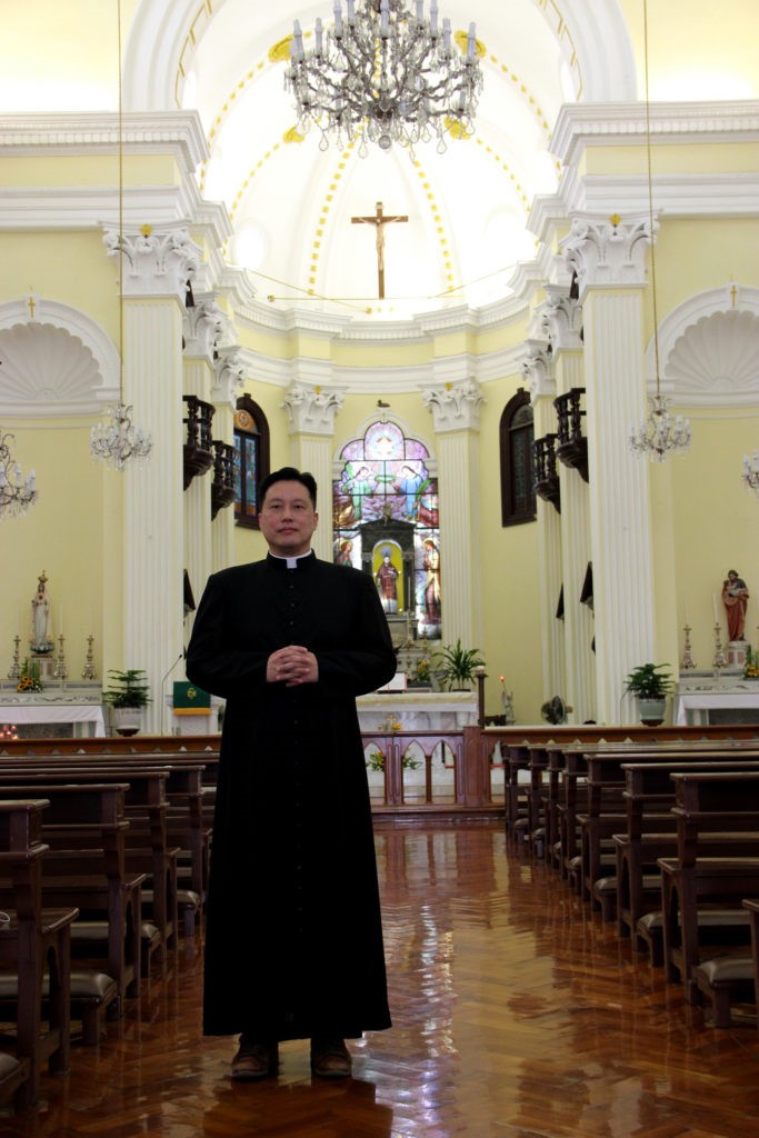 São Lourenço “baptiza” catorze novos fiéis