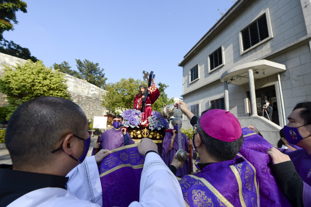 FESTA DO SENHOR BOM JESUS DOS PASSOS CUMPRIU A TRADIÇÃO EM MACAU
