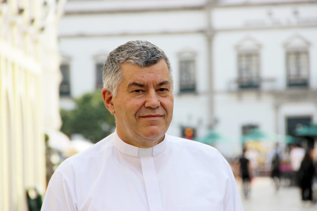 PADRE EDUARDO AGUERO