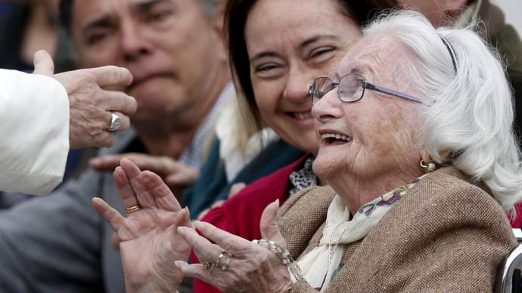 «Os avós e os idosos não são sobras de vida»