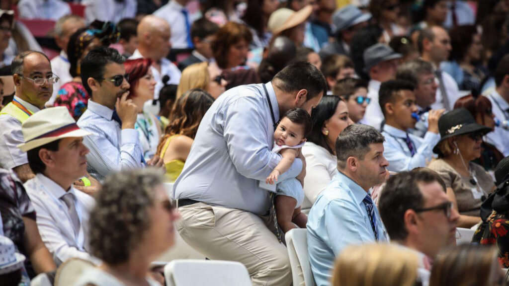 CISMAS, REFORMAS E DIVISÕES NA IGREJA – CCXXI