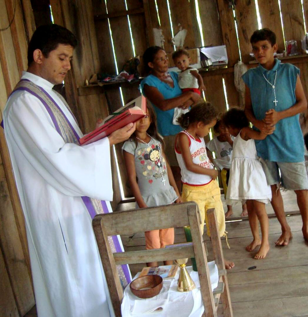 DIOCESE DE MACAU AJUDA AS MISSÕES NO MUNDO