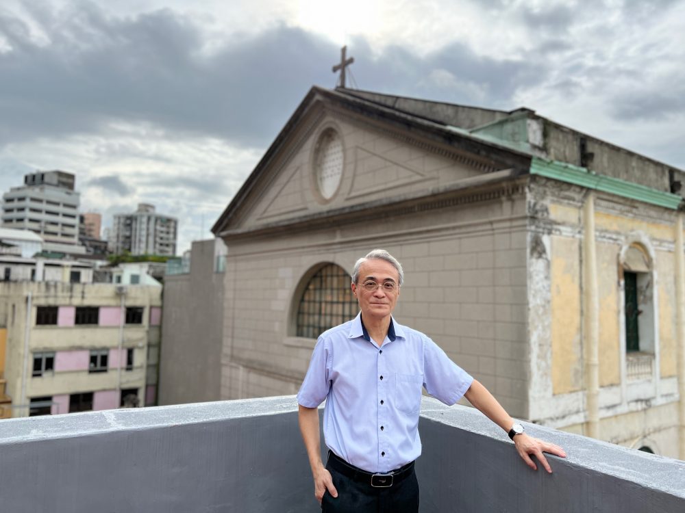 KOU CHEOK LAM DESPEDE-SE HOJE DAS REDACÇÕES