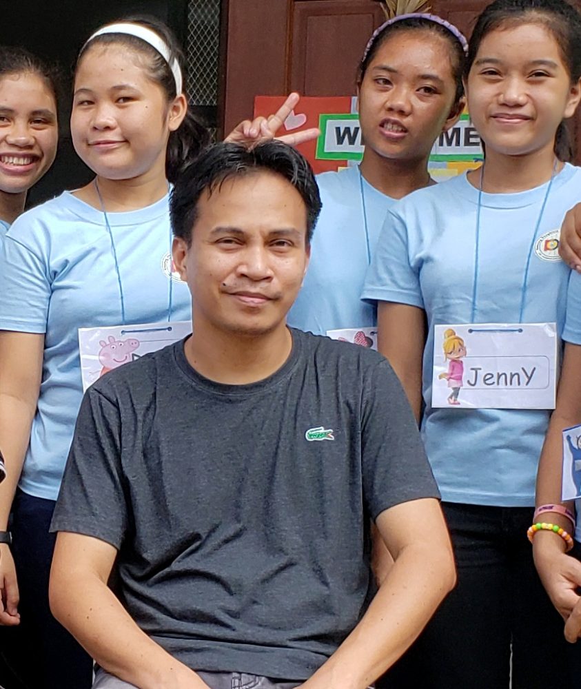 PADRE RONALD BASCO