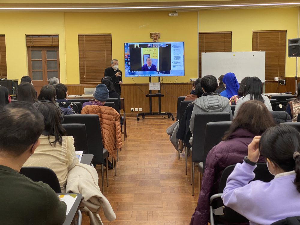 SIMPÓSIO ASSINALOU O 30.º ANIVERSÁRIO DA PROMULGAÇÃO DO CATECISMO DA IGREJA CATÓLICA