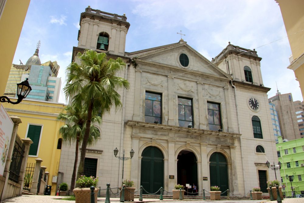 De pequena capela a igreja matriz