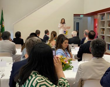 EMPRESÁRIA COM LIGAÇÕES A MACAU É UMA DAS PRINCIPAIS MECENAS