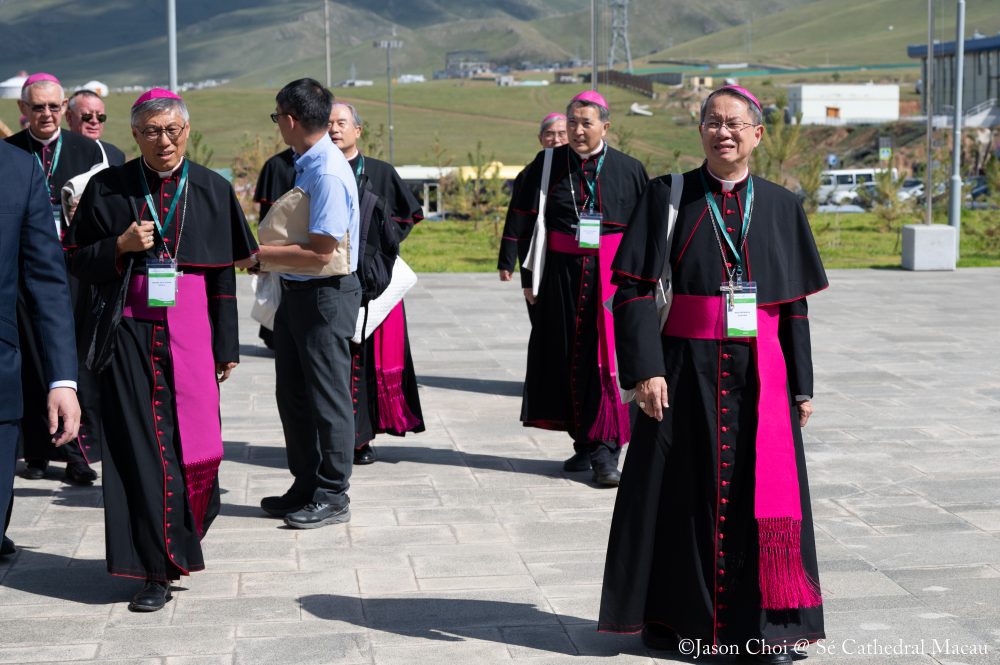 PADRE JOSEPH THAM, PROFESSOR DE BIOÉTICA NO ATENEU PONTIFÍCIO REGINA  APOSTOLORUM – Jornal O Clarim