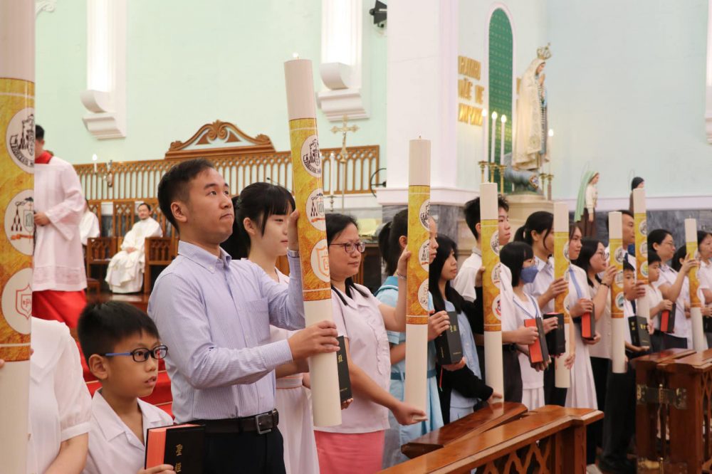 MISSA DE ACÇÃO DE GRAÇAS PELA REABERTURA DAS ESCOLAS CATÓLICAS