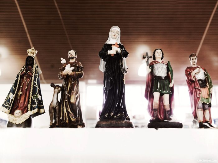 Devoção aos Santos e chamamento à Santidade