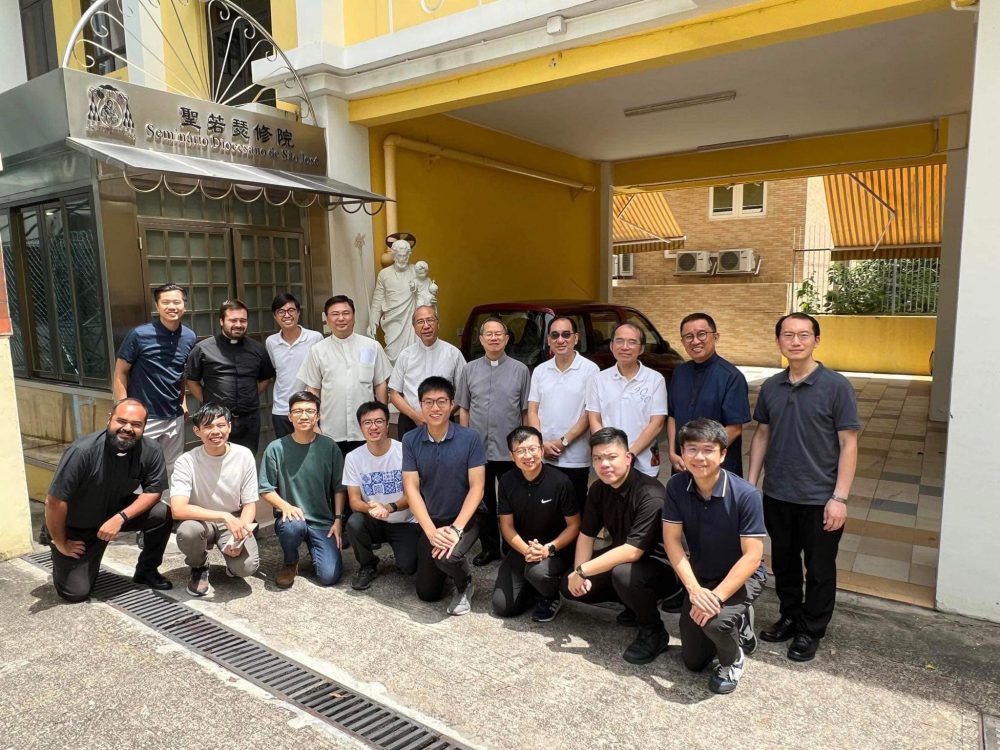 SEMINÁRIO DO ESPÍRITO SANTO DE HONG KONG VISITOU MACAU