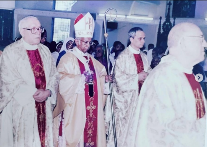 PADRE ROBERT FRANCIS PREVOST ESTEVE NA ÍNDIA POR DUAS OCASIÕES