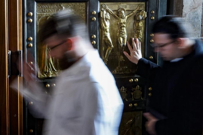 «A Igreja precisa de pastores, religiosos, missionários e esposos» Papa Francisco