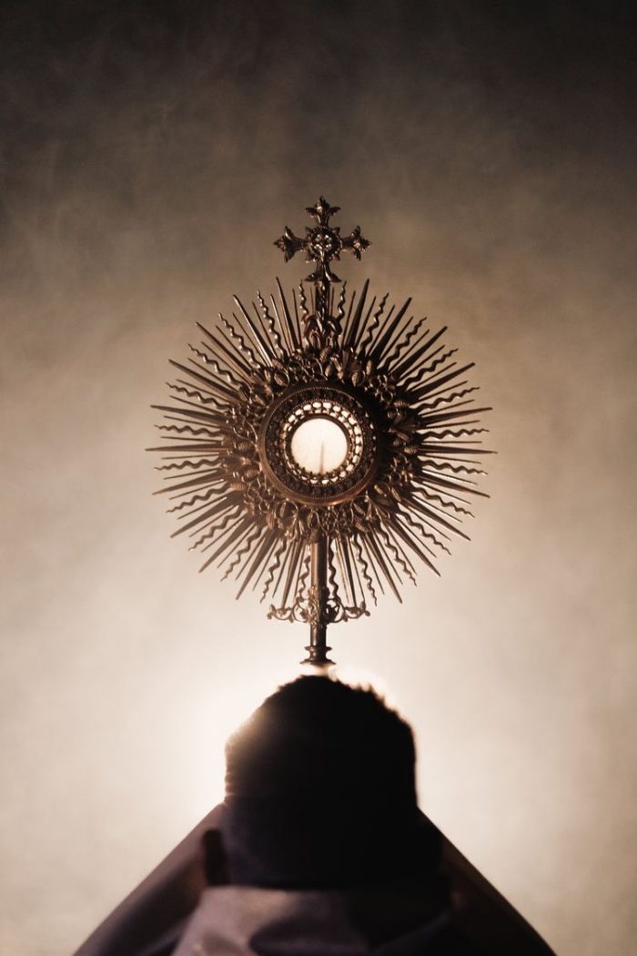 SOLENIDADE DO CORPO E SANGUE DE CRISTO – Ano C – 22 de Junho
