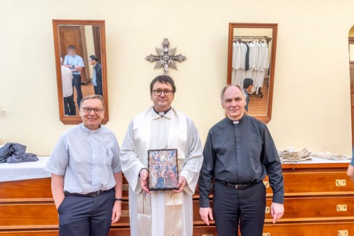 Padre Jaroslaw Duraj professou Últimos Votos