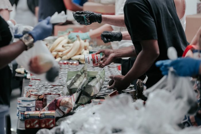 Caridade: o amor de Deus nos nossos corações