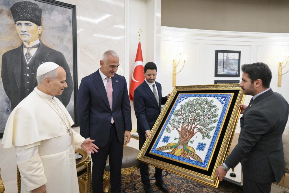 LEÃO XIV CHEGOU ONTEM À TURQUIA. SEGUE-SE O LÍBANO