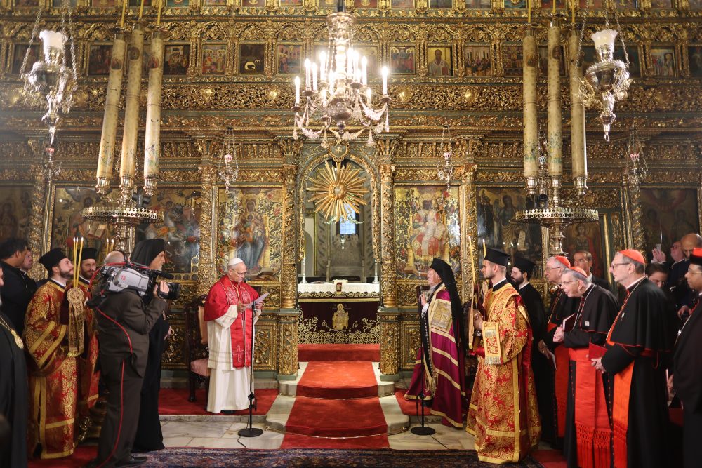 PAPA LEÃO XIV E PATRIARCA ECUMÉNICO BARTOLOMEU I DERAM AS MÃOS, RUMO À UNIDADE DOS CRISTÃOS